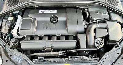 2010 Volvo XC60 3.2 - Photo 7 - Portland, OR 97218