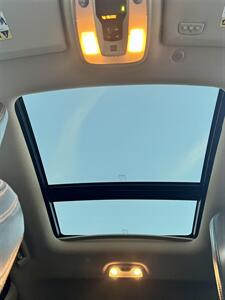 2010 Volvo XC60 3.2   - Photo 15 - Portland, OR 97218