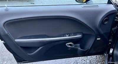 2018 Dodge Challenger SXT   - Photo 10 - Portland, OR 97218