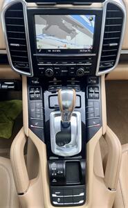 2014 Porsche Cayenne Diesel   - Photo 15 - Portland, OR 97218