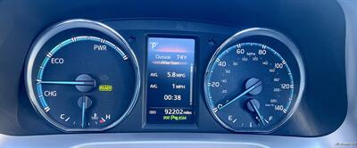 2017 Toyota RAV4 Hybrid Limited - Photo 14 - Portland, OR 97218