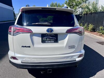 2017 Toyota RAV4 Hybrid Limited - Photo 4 - Portland, OR 97218