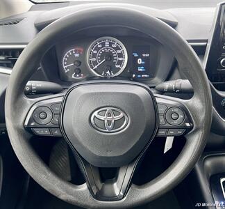 2021 Toyota Corolla LE   - Photo 13 - Portland, OR 97218