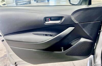 2021 Toyota Corolla LE   - Photo 10 - Portland, OR 97218