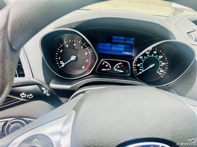 2013 Ford Escape SE   - Photo 16 - Portland, OR 97218