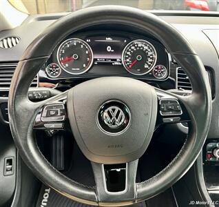 2016 Volkswagen Touareg VR6 Sport   - Photo 14 - Portland, OR 97206