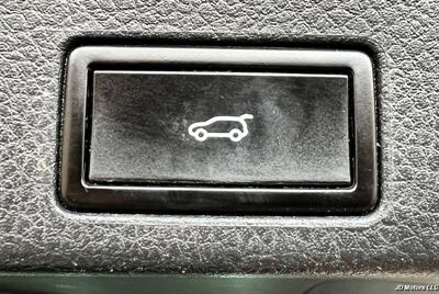 2016 Volkswagen Touareg VR6 Sport   - Photo 24 - Portland, OR 97218