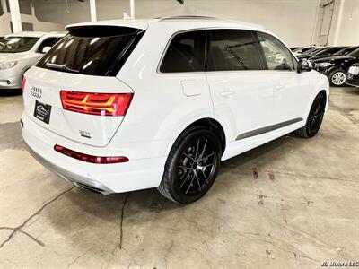 2017 Audi Q7 3.0T quattro Premium   - Photo 2 - Portland, OR 97218
