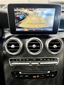 2017 Mercedes-Benz GLC GLC 300 4MATIC   - Photo 15 - Portland, OR 97218
