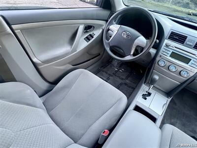 2009 Toyota Camry   - Photo 13 - Portland, OR 97218
