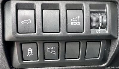 2019 Subaru Ascent Limited 8-Passenger   - Photo 11 - Portland, OR 97218