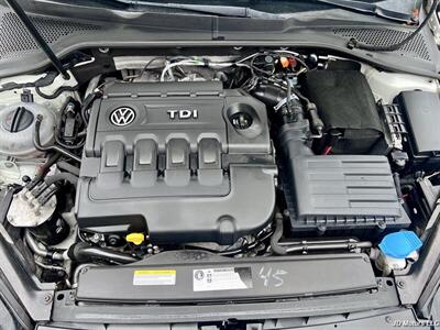 2015 Volkswagen Golf TDI S - Photo 10 - Portland, OR 97218