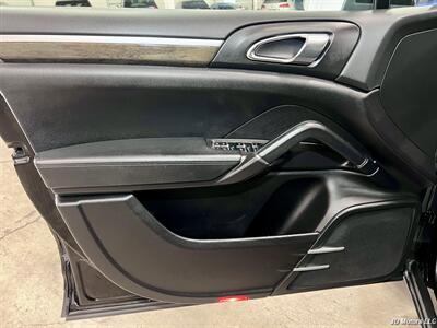 2011 Porsche Cayenne - Photo 11 - Portland, OR 97218