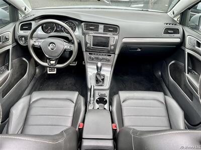 2017 Volkswagen Golf Alltrack TSI S 4Motion   - Photo 9 - Portland, OR 97218