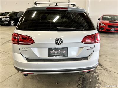 2017 Volkswagen Golf Alltrack TSI S 4Motion   - Photo 3 - Portland, OR 97218