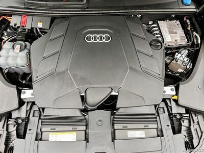 2019 Audi Q8 quattro Premium Plus 55 TFSI - Photo 10 - Portland, OR 97218