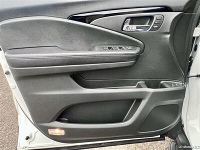 2020 Honda Pilot Touring   - Photo 12 - Portland, OR 97218