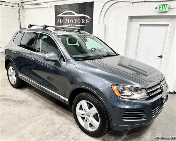 2013 Volkswagen Touareg TDI Sport - Photo 1 - Portland, OR 97218
