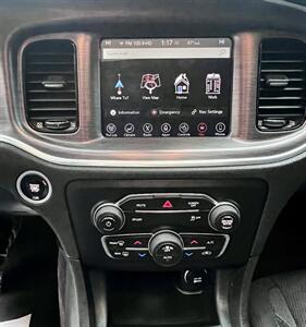 2017 Dodge Charger R/T   - Photo 14 - Portland, OR 97218