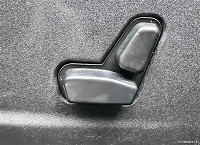 2017 Dodge Charger R/T   - Photo 16 - Portland, OR 97218