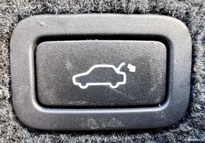 2012 Volvo XC60 3.2   - Photo 24 - Portland, OR 97218