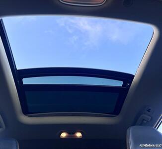 2012 Volvo XC60 3.2   - Photo 17 - Portland, OR 97218