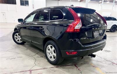 2012 Volvo XC60 3.2   - Photo 4 - Portland, OR 97218