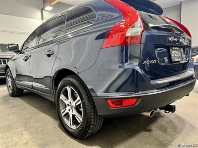 2013 Volvo XC60 T6   - Photo 5 - Portland, OR 97218