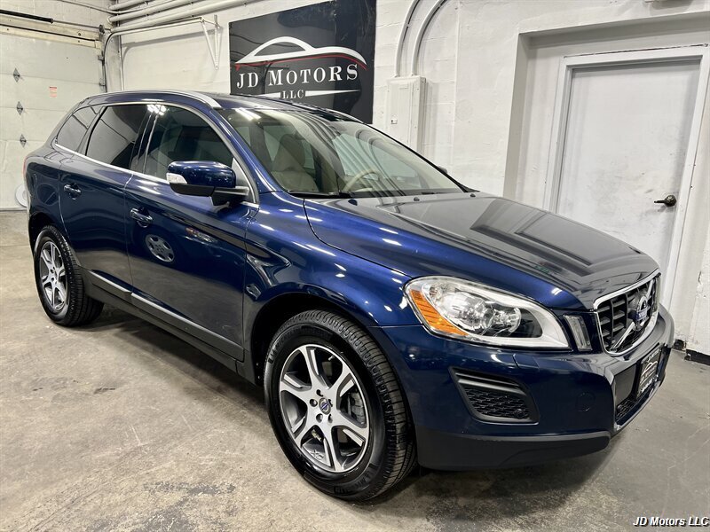 2013 Volvo XC60 T6   - Photo 1 - Portland, OR 97218