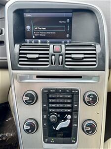 2013 Volvo XC60 T6   - Photo 13 - Portland, OR 97218