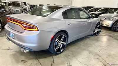2015 Dodge Charger SE   - Photo 3 - Portland, OR 97218
