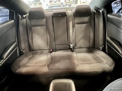2015 Dodge Charger SE   - Photo 17 - Portland, OR 97218