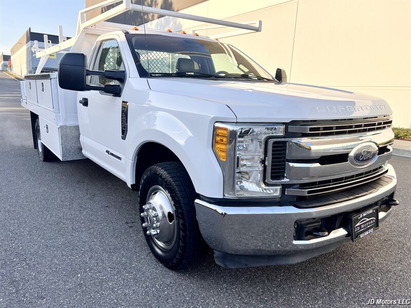2017 Ford F-350 Super Duty XL   - Photo 1 - Portland, OR 97218