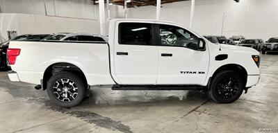 2018 Nissan Titan XD S   - Photo 2 - Portland, OR 97218