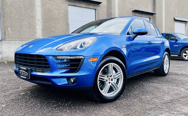 2016 Porsche Macan S   - Photo 1 - Portland, OR 97218
