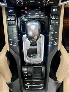2014 Porsche Cayenne Platinum - Photo 15 - Portland, OR 97218