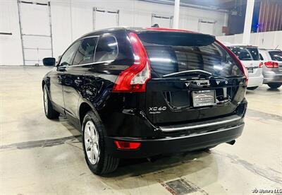 2013 Volvo XC60 3.2   - Photo 4 - Portland, OR 97218