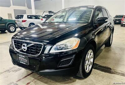 2013 Volvo XC60 3.2   - Photo 1 - Portland, OR 97218