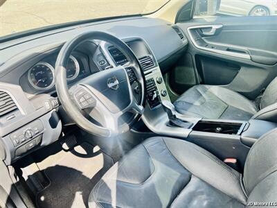 2013 Volvo XC60 3.2   - Photo 10 - Portland, OR 97218