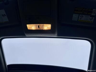 2012 Toyota Highlander Hybrid Limited   - Photo 19 - Portland, OR 97218