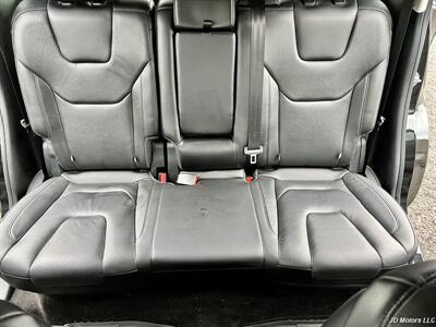 2019 Ford Edge Titanium   - Photo 19 - Portland, OR 97218