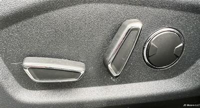 2019 Ford Edge Titanium   - Photo 16 - Portland, OR 97218