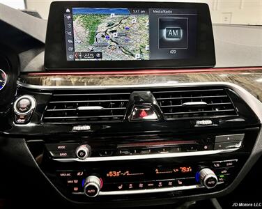 2017 BMW 530i   - Photo 16 - Portland, OR 97218