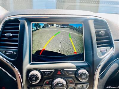 2016 Jeep Grand Cherokee Limited   - Photo 14 - Portland, OR 97218