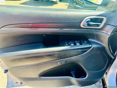 2016 Jeep Grand Cherokee Limited   - Photo 9 - Portland, OR 97218