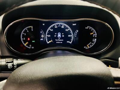 2016 Jeep Grand Cherokee Limited   - Photo 13 - Portland, OR 97218