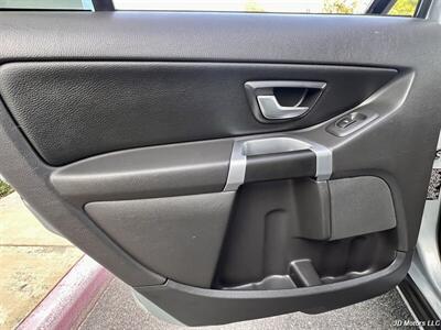 2014 Volvo XC90 3.2   - Photo 21 - Portland, OR 97218
