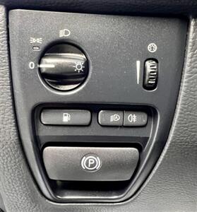 2014 Volvo XC90 3.2   - Photo 14 - Portland, OR 97218