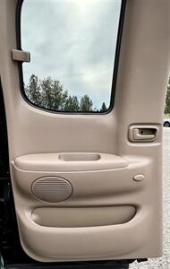 2000 Toyota Tundra Limited 4dr Limited   - Photo 16 - Portland, OR 97218