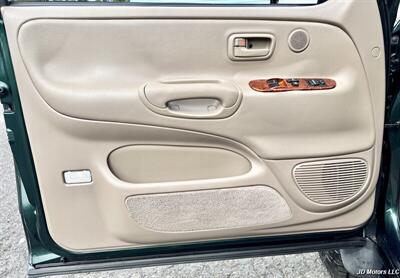2000 Toyota Tundra Limited 4dr Limited   - Photo 10 - Portland, OR 97218